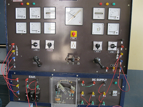 Panel Board Circuit for Advanced Electrical Machines. ABIT Students perform experiments on Advanced Electrical Machines like Alternators,  Synchronous, and Induction Motors with this setup.